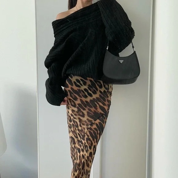 NEW Black Source Unknown Sweater - Picture 1 of 1